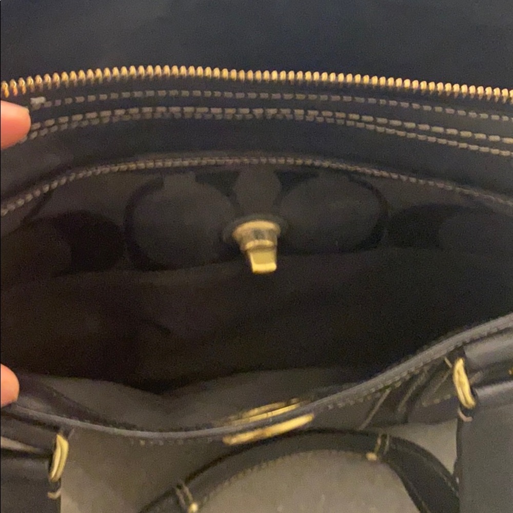 Authentic Coach Handbag - Picture 9 of 9